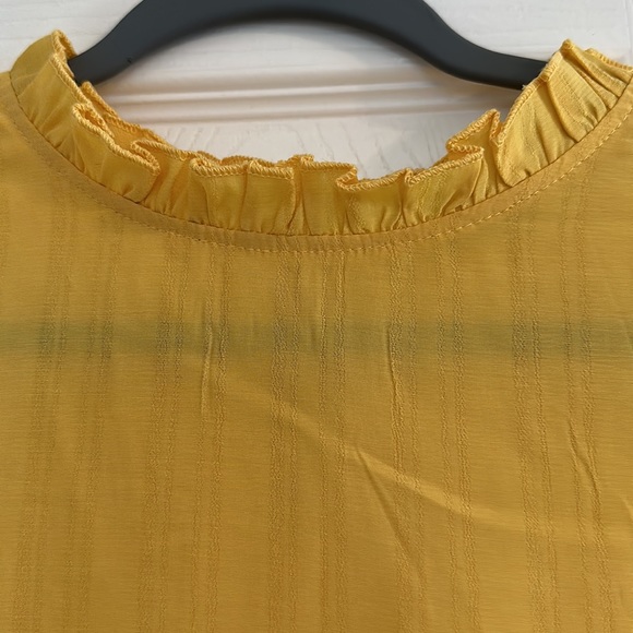 Women’s yellow blouse. Size M - Picture 2 of 8